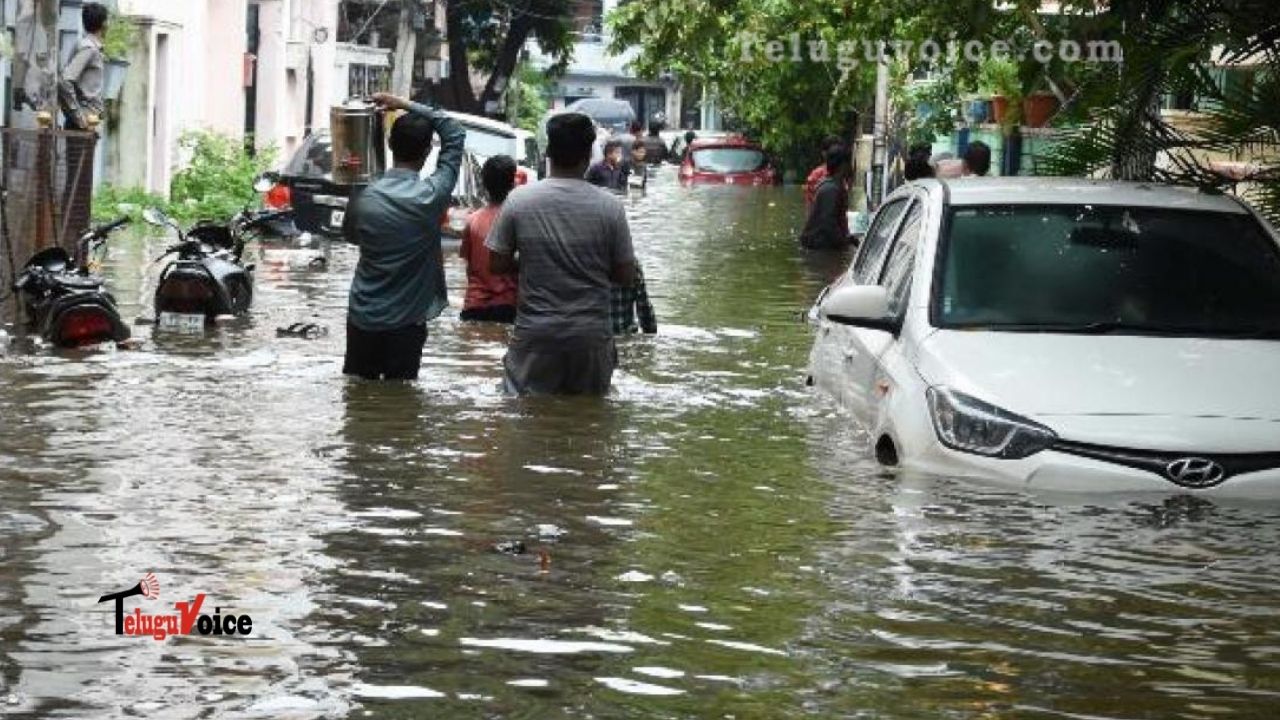 10 More Died As Floods Rises In Telangana And State Capital teluguvoice