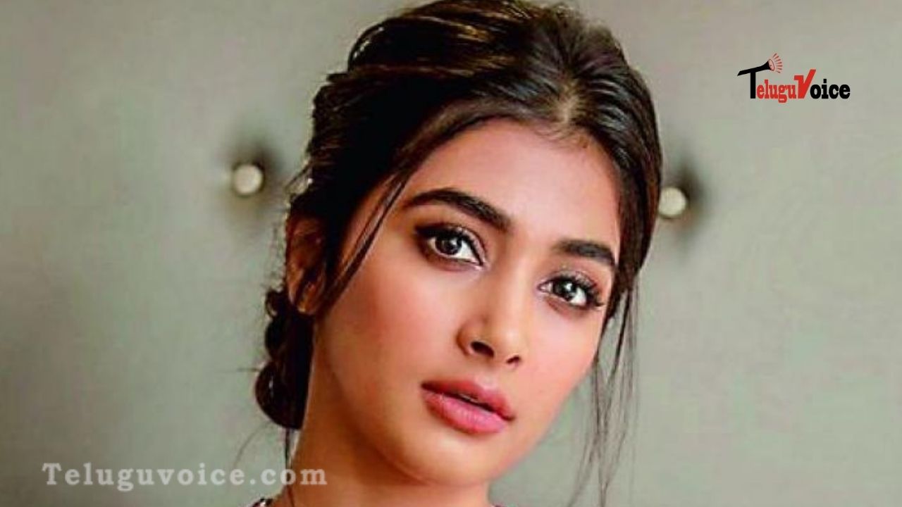 Pooja Hegde Signs Another Tollywood Project