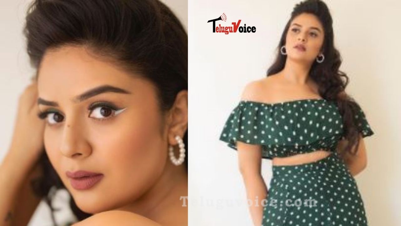 Pic Talk: Sreemukhi Beautiful Stills In Polka Dress teluguvoice