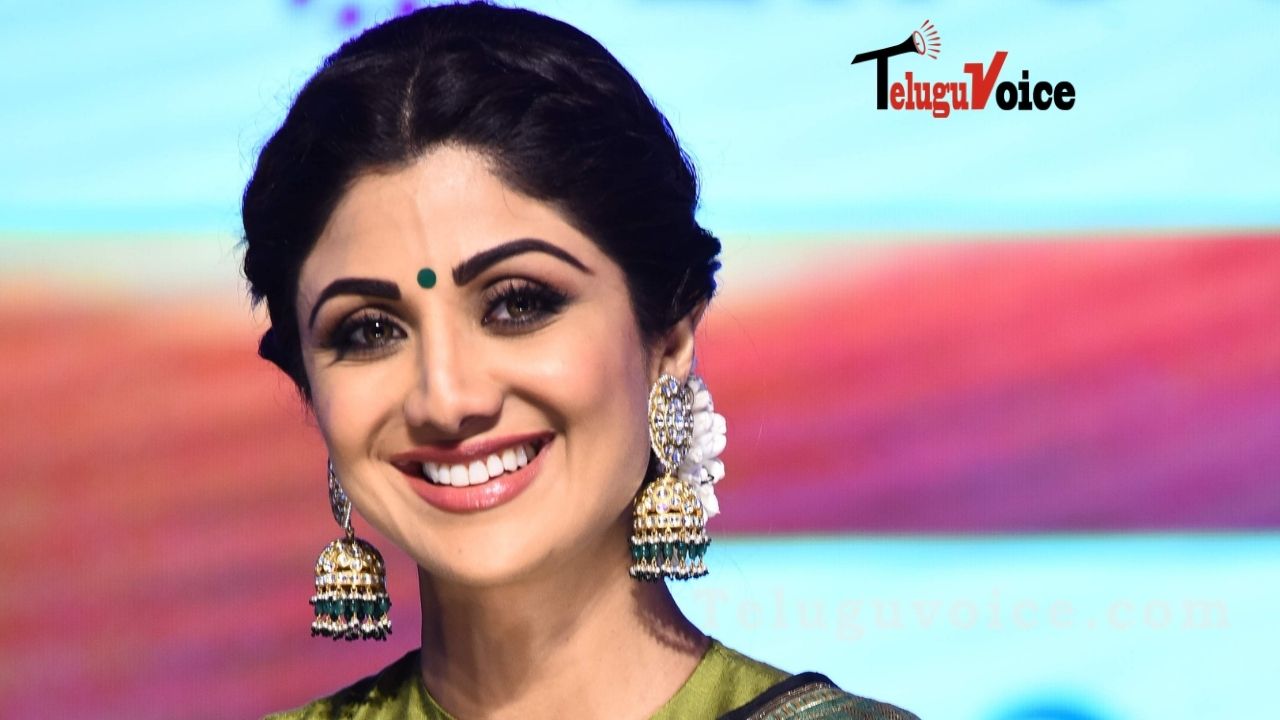 Bollywood Actress To Make Tollywood Comeback