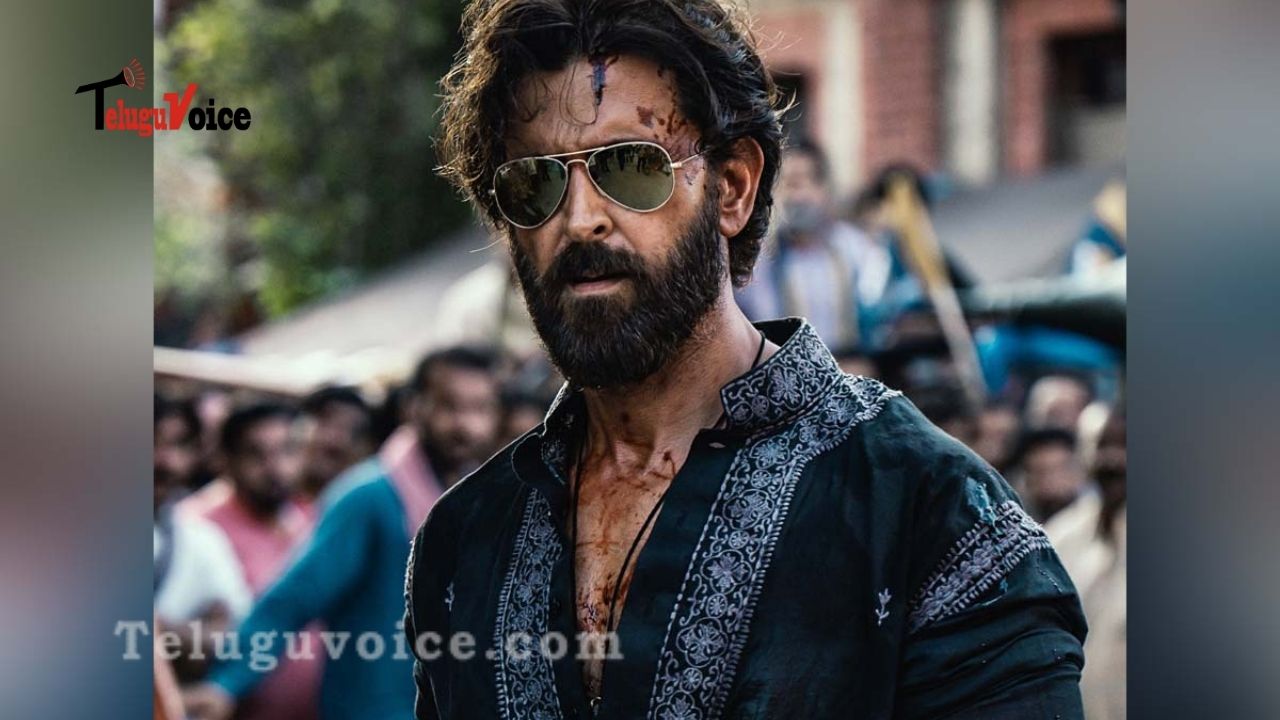First Look Poster Of Greek God From Vikram Vedha