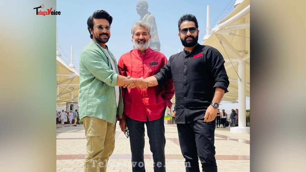 RRR: Signature Hand Shake Pose At Statue Of Unity