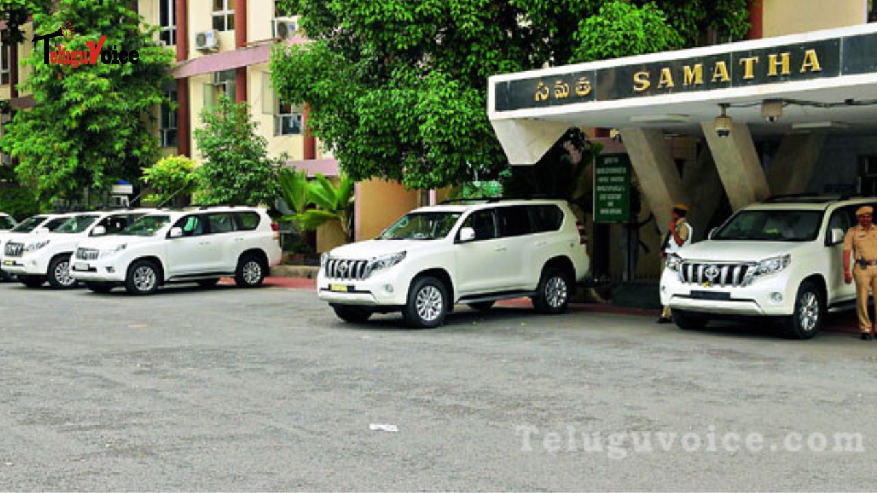 Telangana CM’s Convoy Getting Ready In Andhra Pradesh teluguvoice