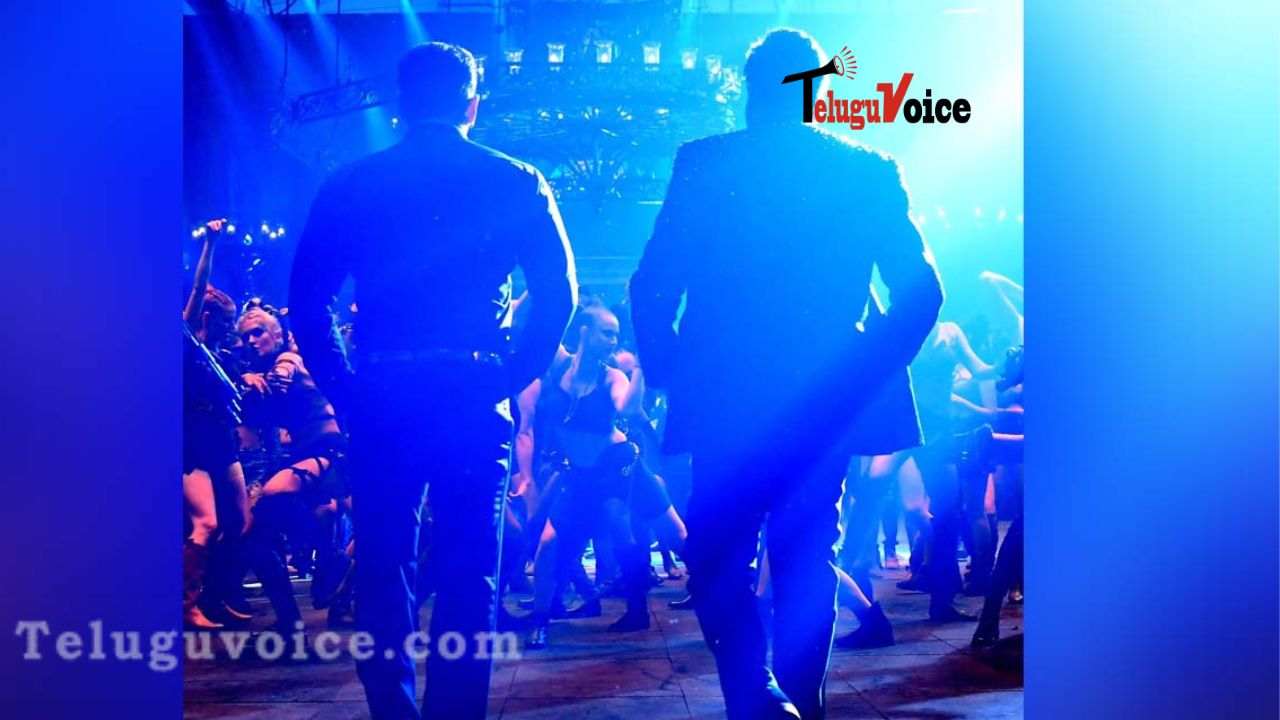Two Top Stars Back Look In Similar Pose Setting Internet On Fire teluguvoice