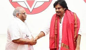 Godavari Producer Wants JanaSena Ticket teluguvoice