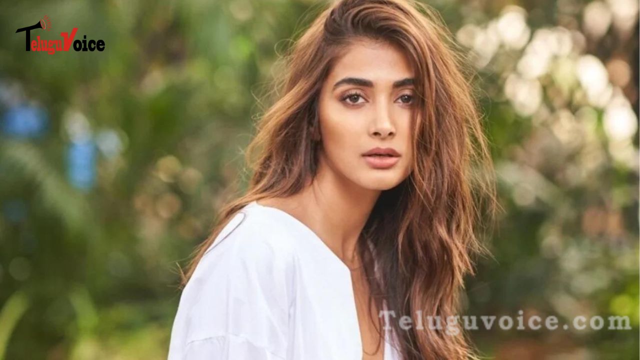 Pooja Hegde is set to perform a unique song in Guntur Kaaram! teluguvoice