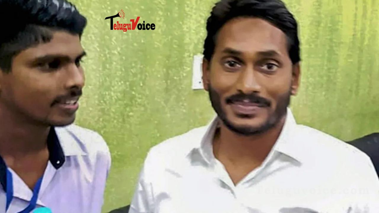 Twitter debate: Where is Jagan's Selfie Spot? teluguvoice