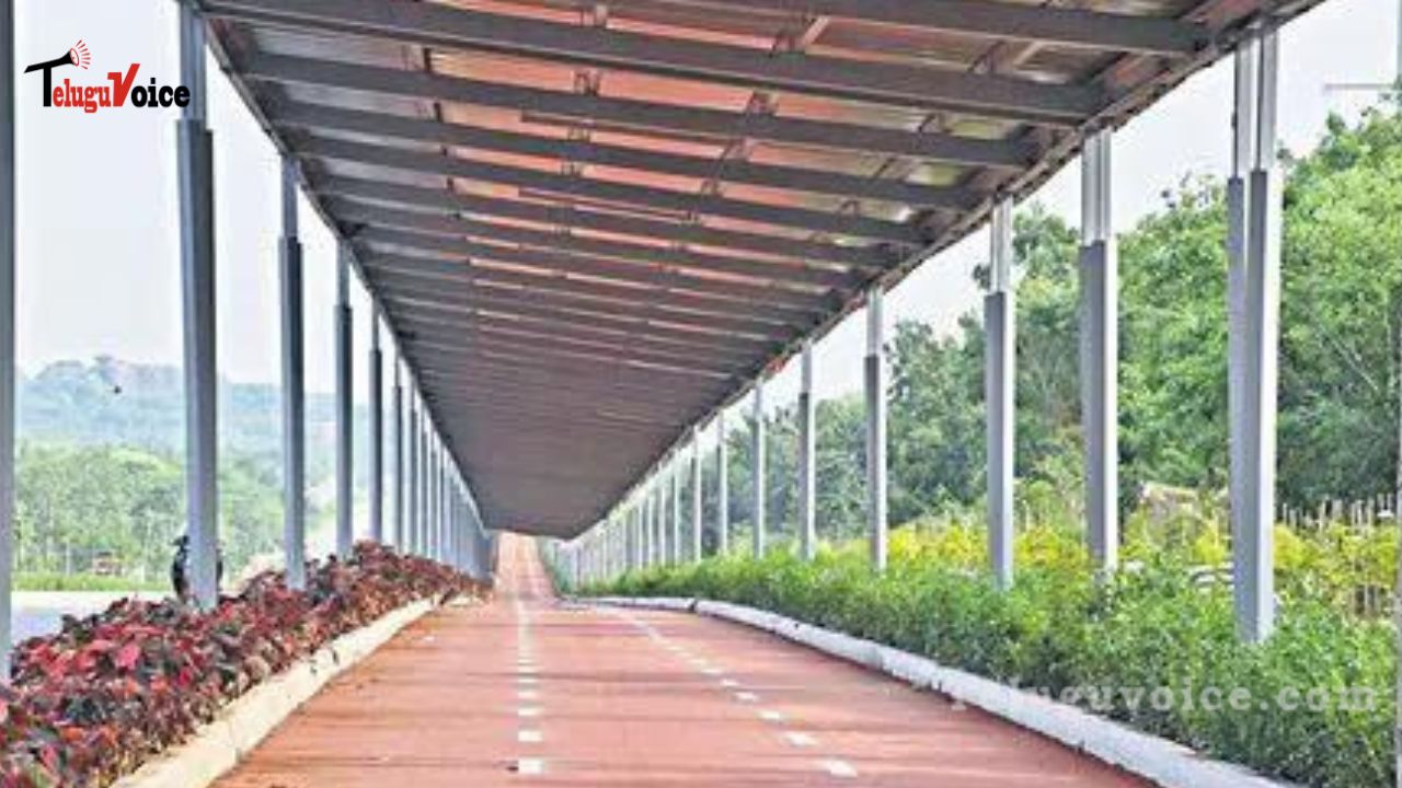 Hyderabad inaugurates the first solar roof cycling course in India. teluguvoice