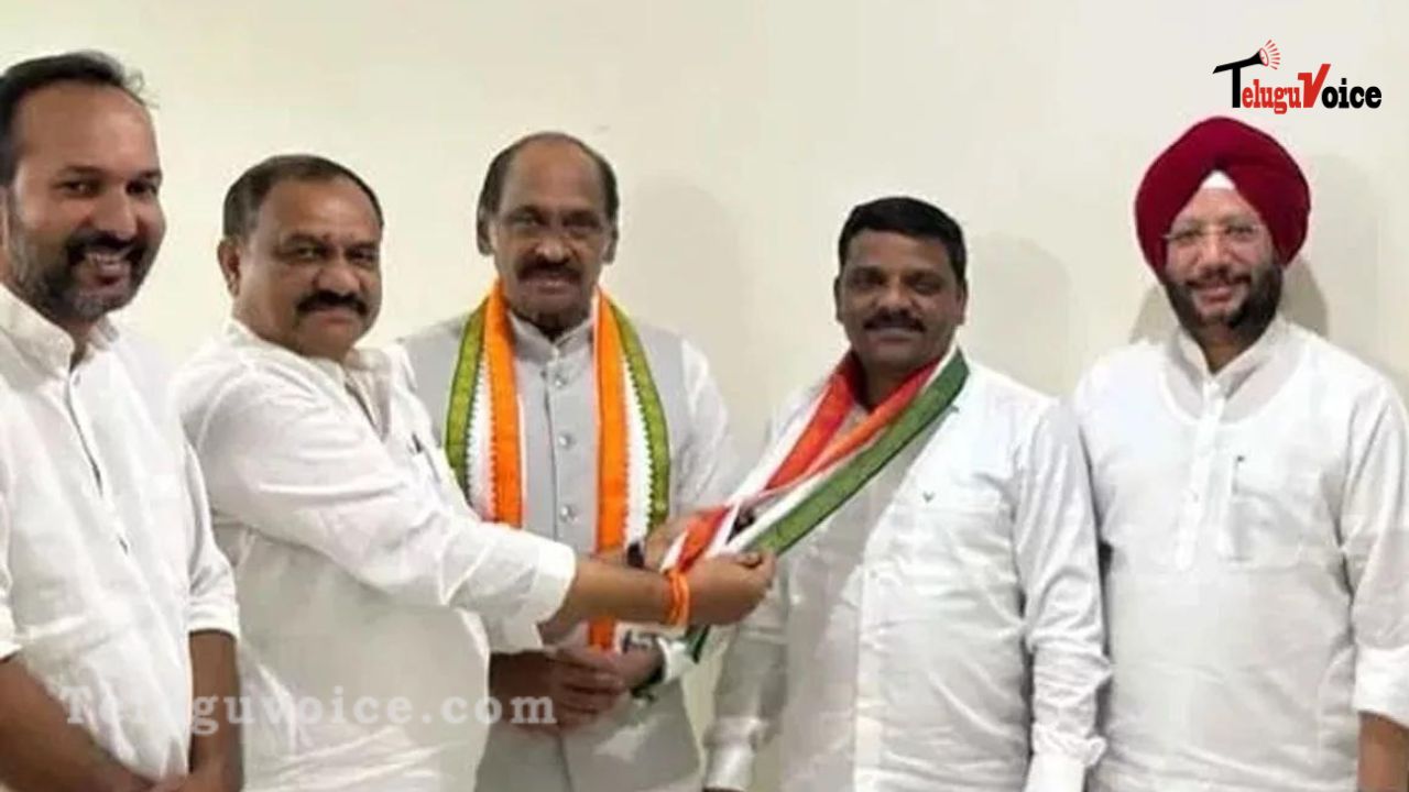 Teenmar Mallanna has officially become a member of the Congress party. teluguvoice