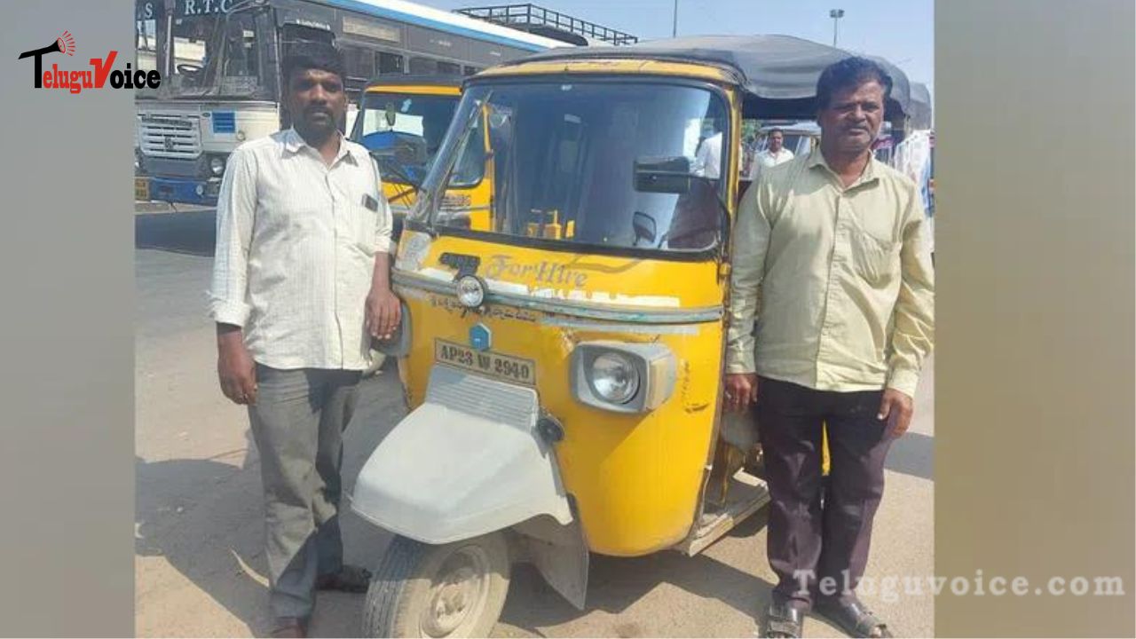 Struggling Auto Drivers in Telangana Turn to Daily Labor Amid Declining Incomes teluguvoice