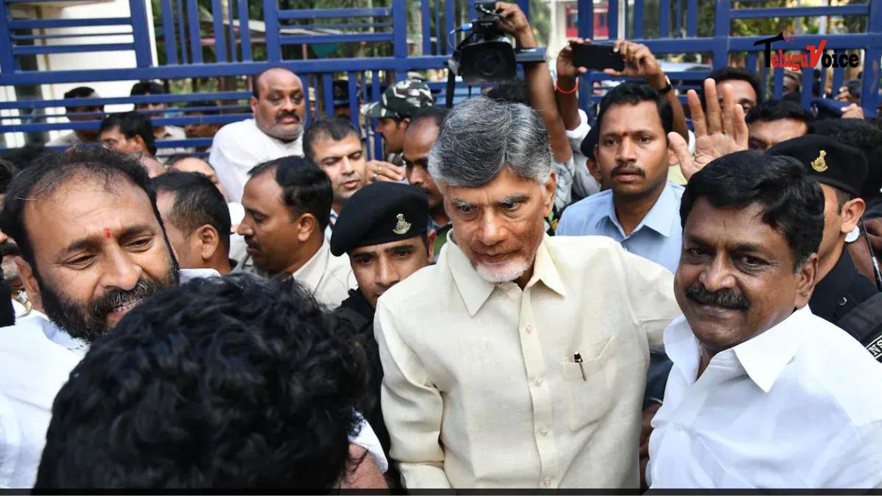 Chandrababu Naidu Orders Immediate Action Following Tungabhadra Dam Gate Failure teluguvoice