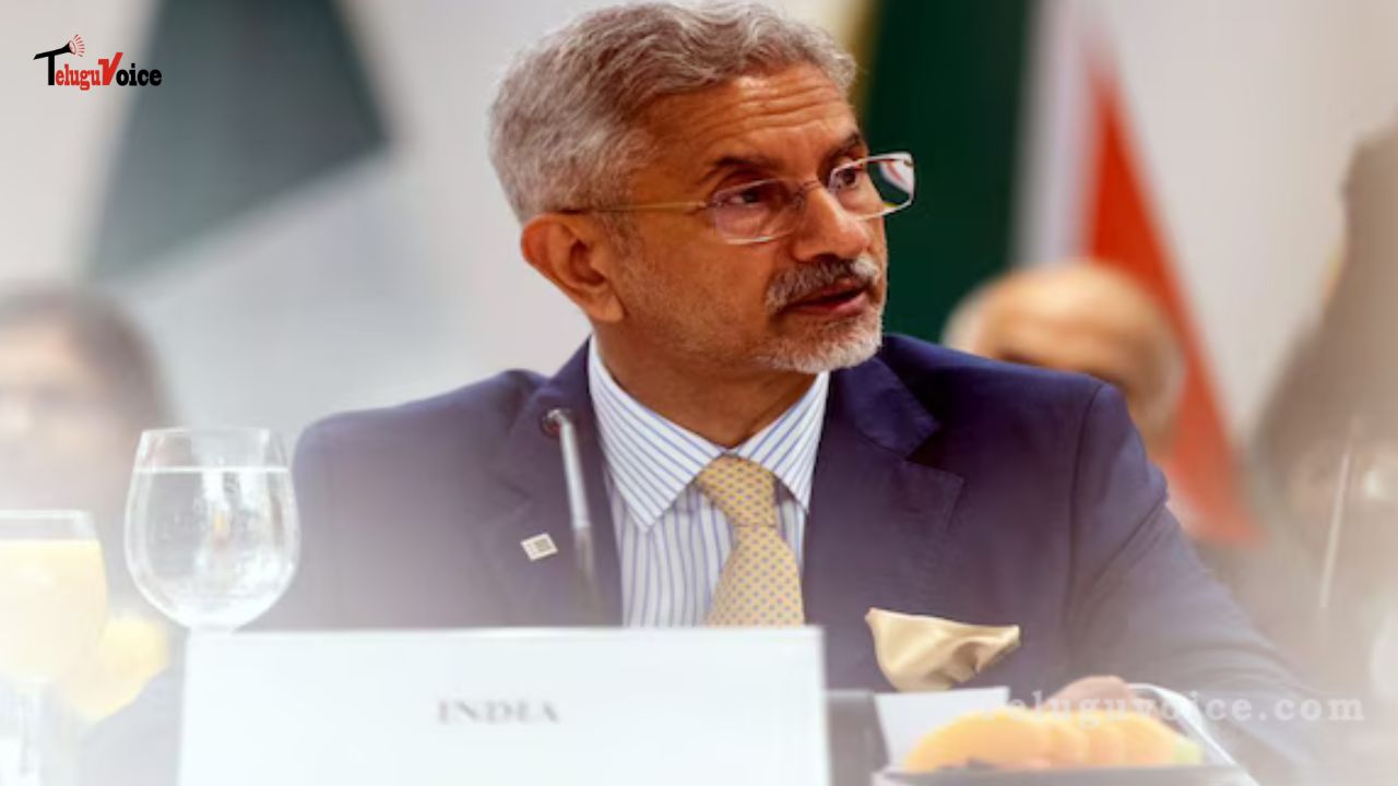 Pakistan’s Deputy PM Ishaq Dar Embarrassed After Citing Fake News in Senate Speech teluguvoice