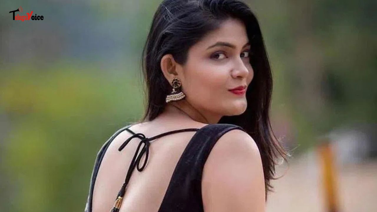 Kalpika Ganesh Booked After Pub Incident teluguvoice