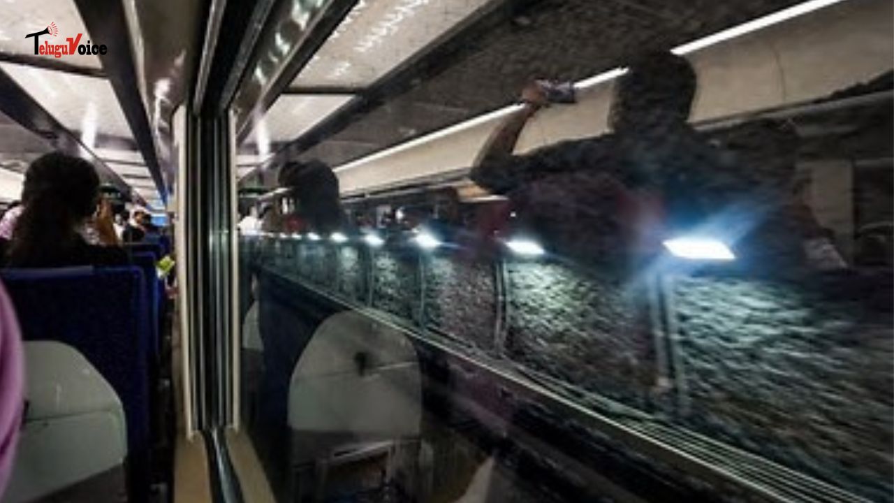 Vande Bharat Halted at Davangere Due to ‘Hot Axle’ Alert; Passengers Safely Relocated teluguvoice