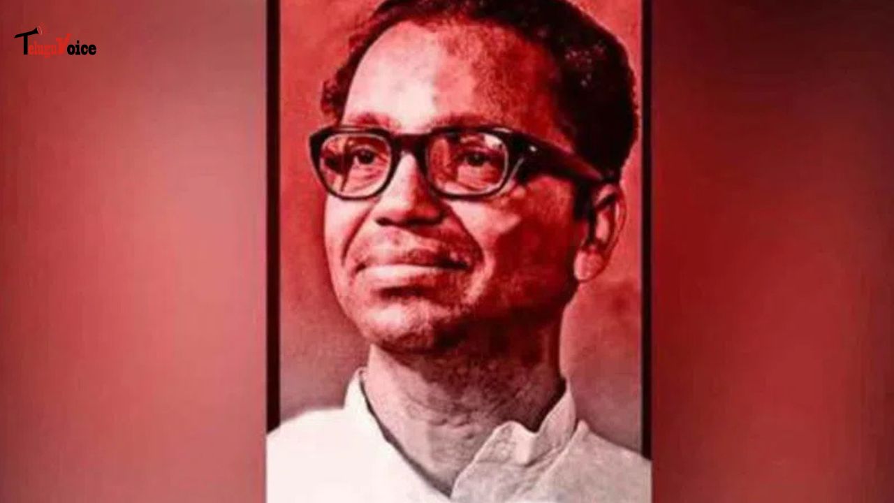 KCR, KTR Pay Tribute to Poet Dasarathi Krishnamacharya on Centenary