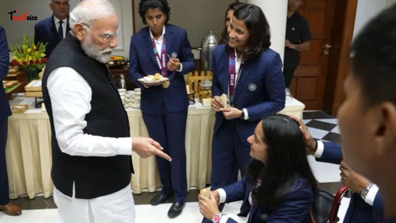 PM Modi’s Heartfelt Gesture: Serves Food to Injured Cricketer Pratika Rawal PM Modi’s Heartfelt Gesture: Serves Food to Injured Cricketer Pratika Rawal teluguvoice