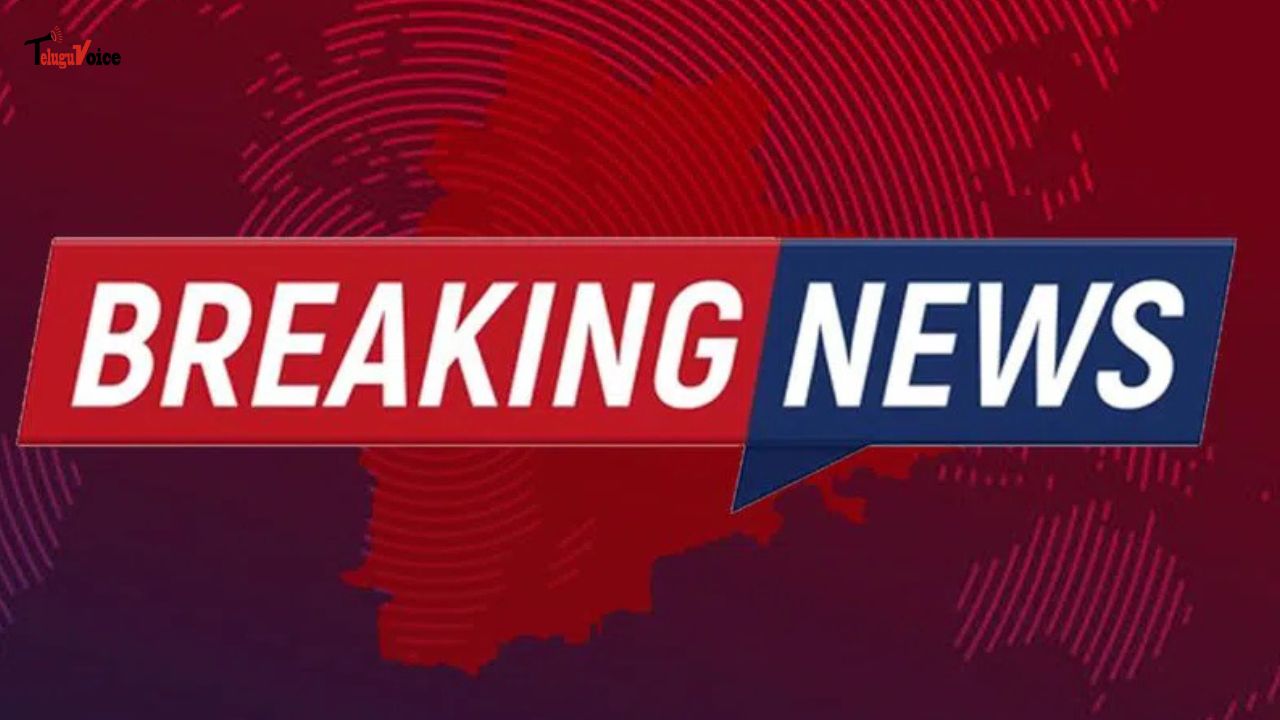 Miraculous Escape for Passengers as Fire Guts Private Sleeper Bus Near Nalgonda Miraculous Escape for Passengers as Fire Guts Private Sleeper Bus Near Nalgonda teluguvoice